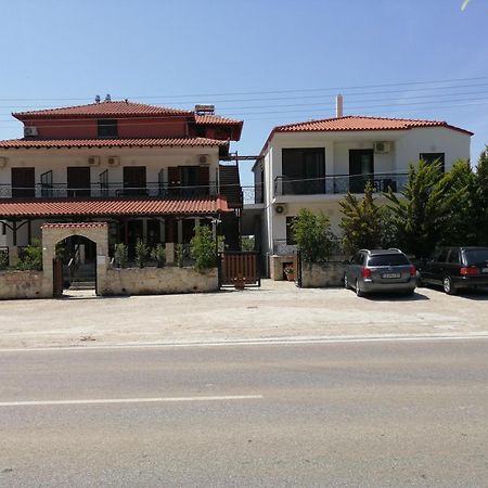 Petradaki Apartments Mola Kalyva Exterior foto